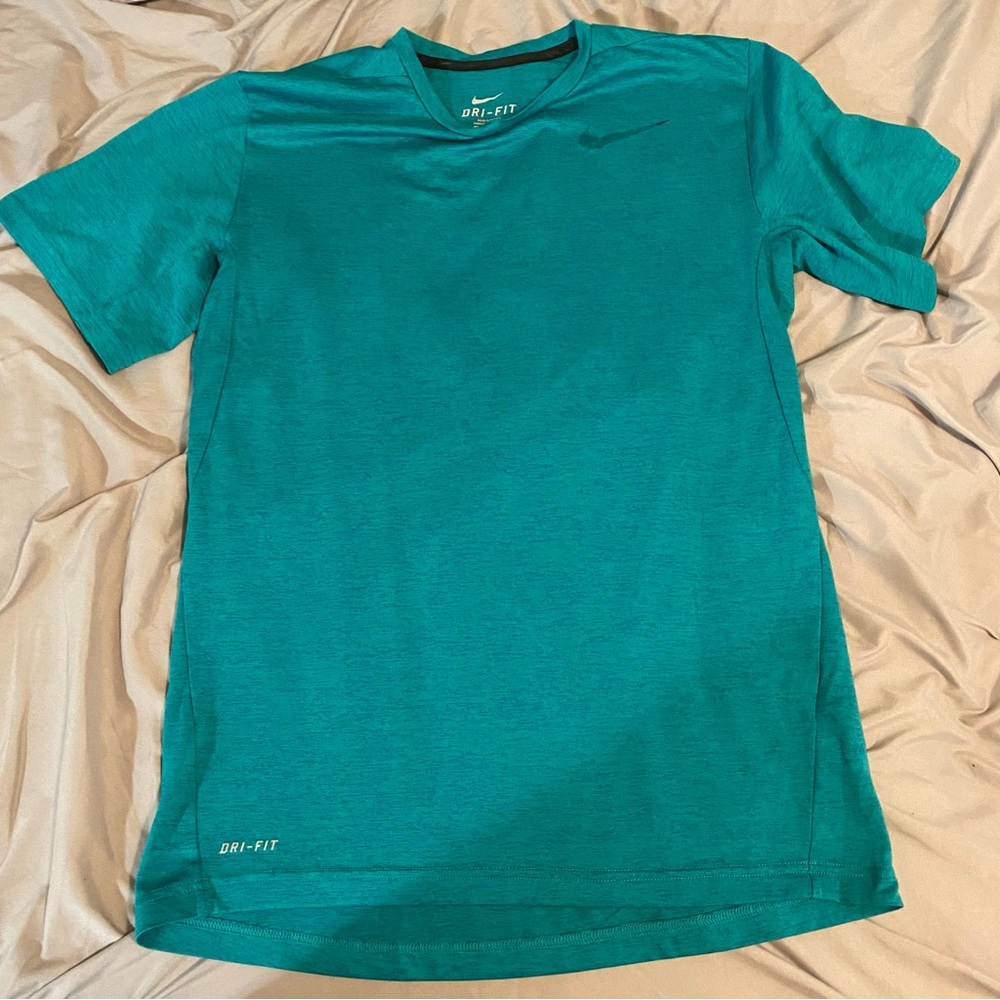 nike dri fit tee